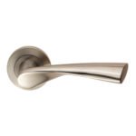 Eurospec SWL1121SSS Steelworx SWL Breeze Lever On Rose (LEAD TIME: 2-3 DAYS)